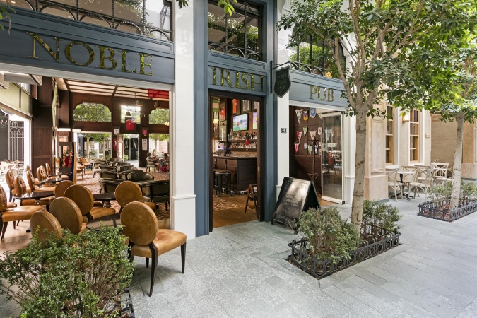 Noble Irish Pub 